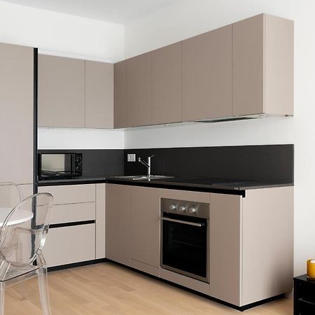 Tolomeo Lägenhet Milano Exteriör bild