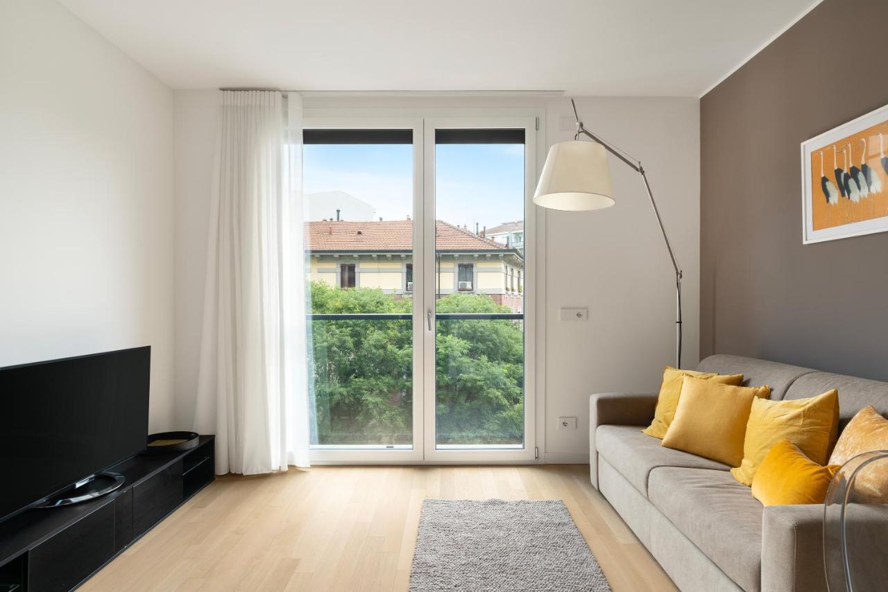 Tolomeo Lägenhet Milano Exteriör bild