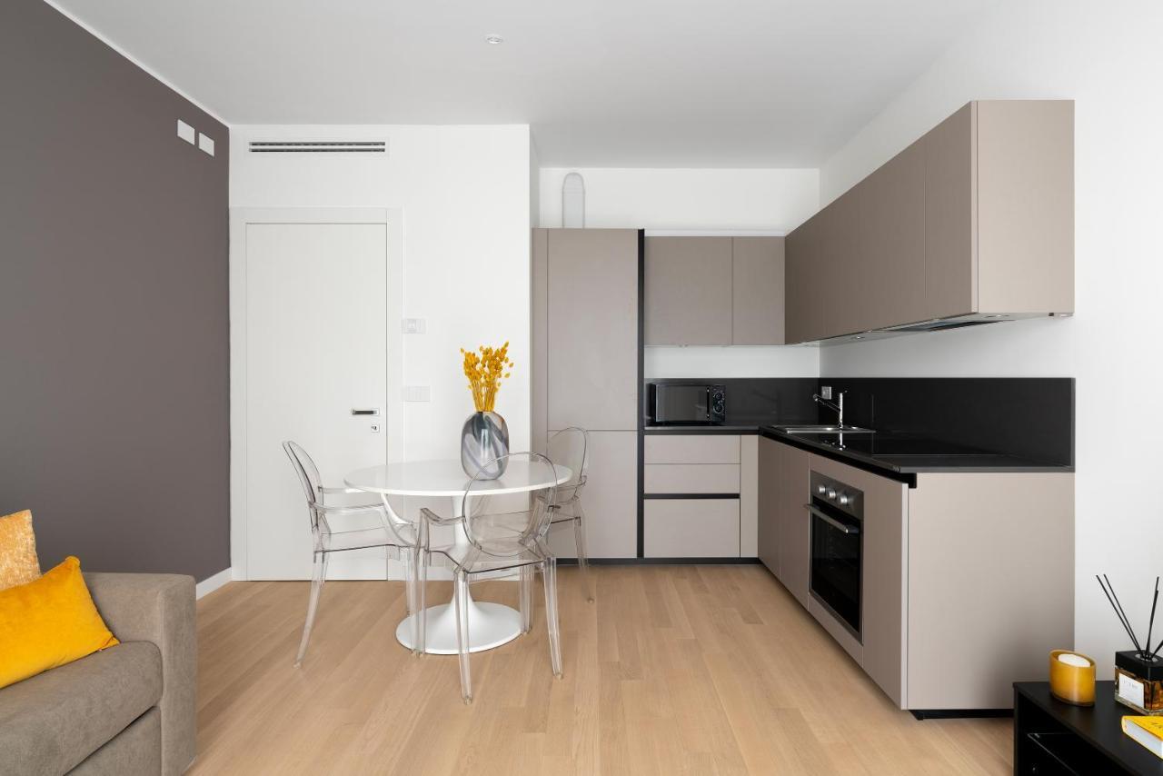Tolomeo Lägenhet Milano Exteriör bild