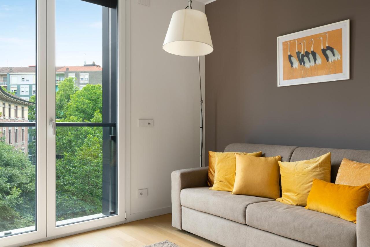 Tolomeo Lägenhet Milano Exteriör bild
